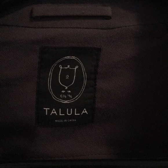 Aritzia Talula open light-weight blazer - Picture 2 of 2